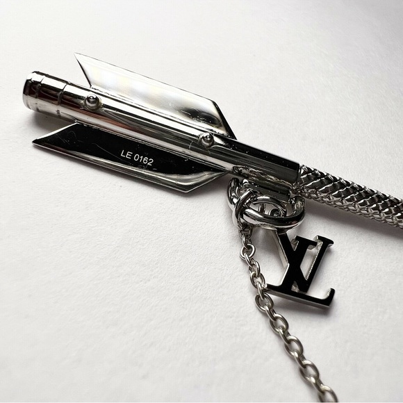 LOUIS VUITTON Menswear FW 2012 Kim Jones Era Hunter Arrow Brooch Pin - Picture 3 of 8